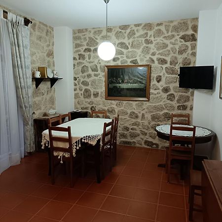Gasthaus Casa Pires Mateus Monsanto Exterior foto